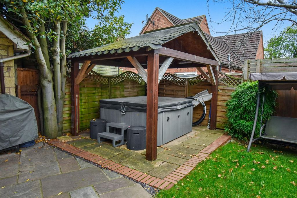 Additional image 24 of 6 bed detached house for saleNN17, Bramblewood Road, Weldon
