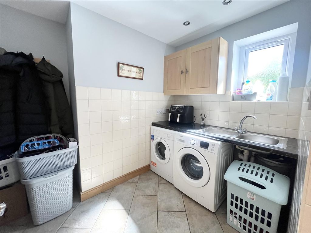 Additional image 38 of 5 bed detached house for salePark Lane, Congleton CW12