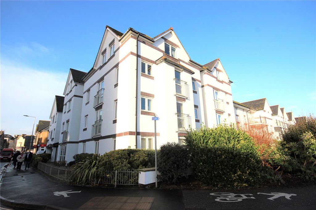 2 bed flat for saleHarbour Road, Seaton, Devon EX12