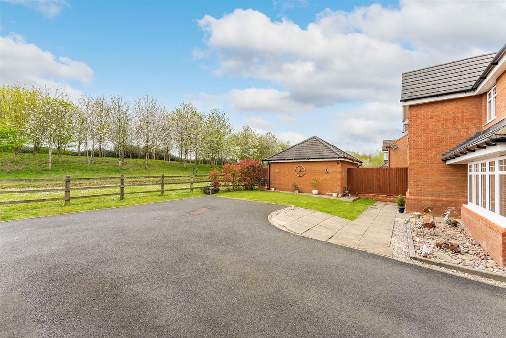 Additional image 28 of 5 bed detached house for saleCambrian Lane, Little Stanion NN18
