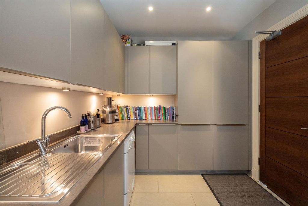 Additional image 6 of 5 bed detached house for saleHeath Ridge Green, Cobham, Surrey KT11