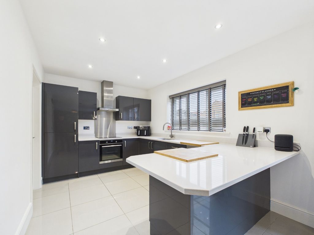 Additional image 6 of 5 bed detached house for saleMetcalfe Drive, Cottingham HU16
