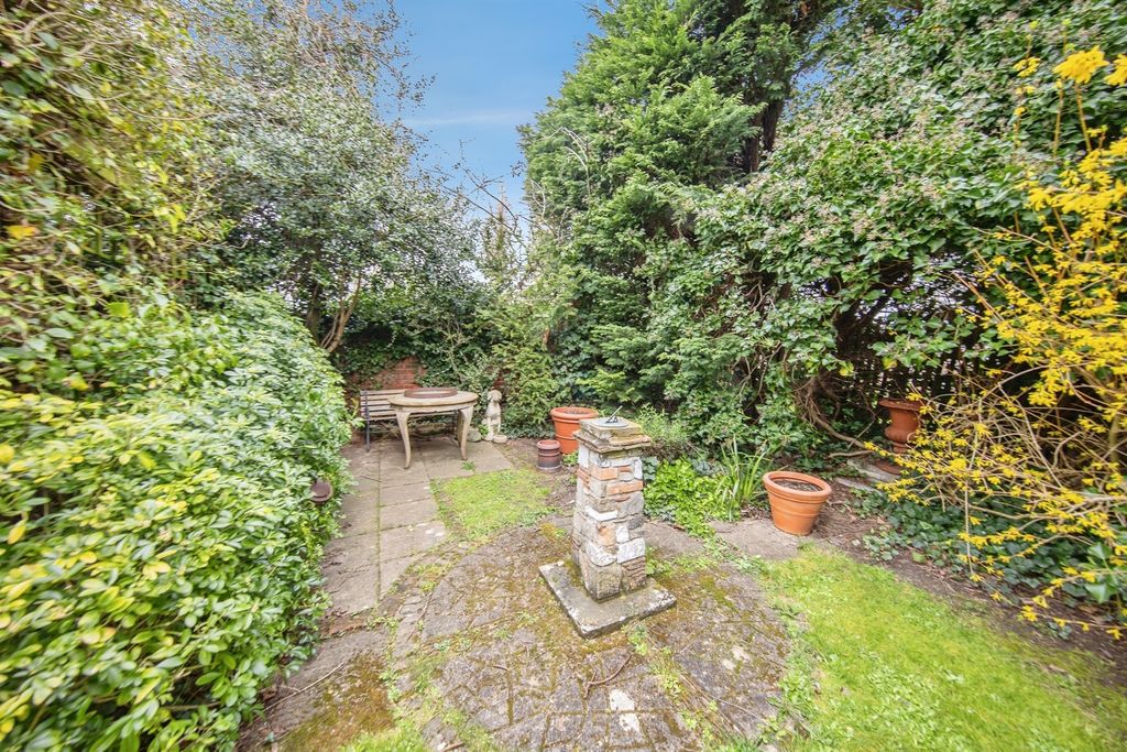 Additional image 20 of 4 bed semi-detached house for saleRoman Road, Colchester CO1