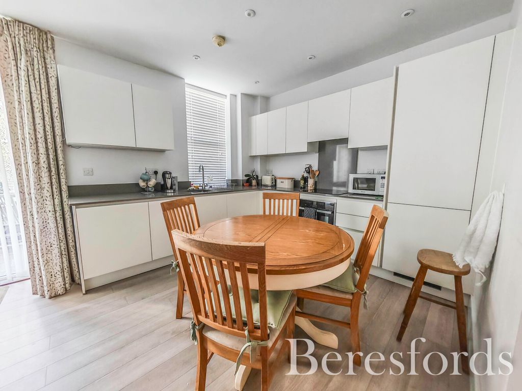 Additional image 5 of 2 bed flat for saleHigh Street, Colchester CO1