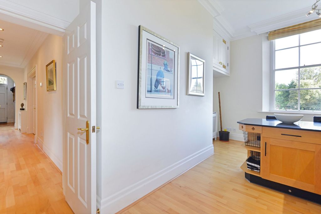 Additional image 23 of 2 bed flat for saleElmbridge Road, Cranleigh GU6