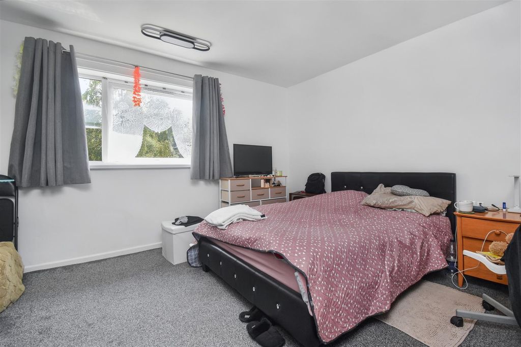 Additional image 6 of 2 bed flat for saleNN17, Rose Court, Weldon