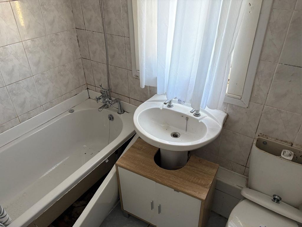 Additional image 6 of 2 bed terraced house for saleCartmore Road, Lochgelly KY5