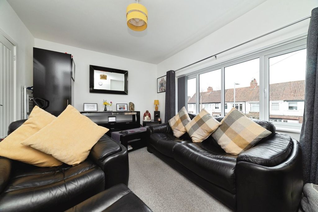 Additional image 7 of 1 bed flat for saleInglemire Lane, Cottingham HU16
