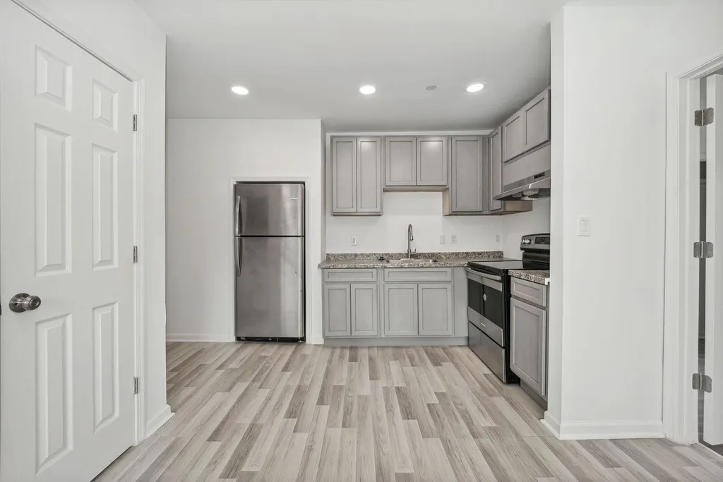 Additional image 8 of 1642 16th Street SE Unit 3, Washington, DC 20020