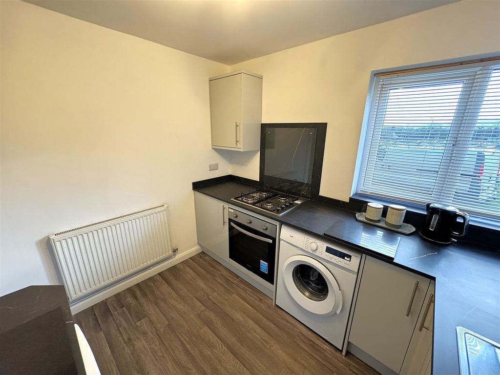 Additional image 9 of 3 bed flat for saleElizabeth Street, Corby NN17