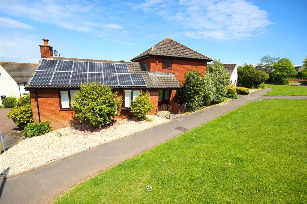 3 bed detached house for saleBurnards Field Road, Colyton, Devon EX24