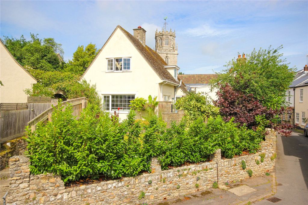2 bed detached house for saleSt Andrews Close, Colyton, Devon EX24
