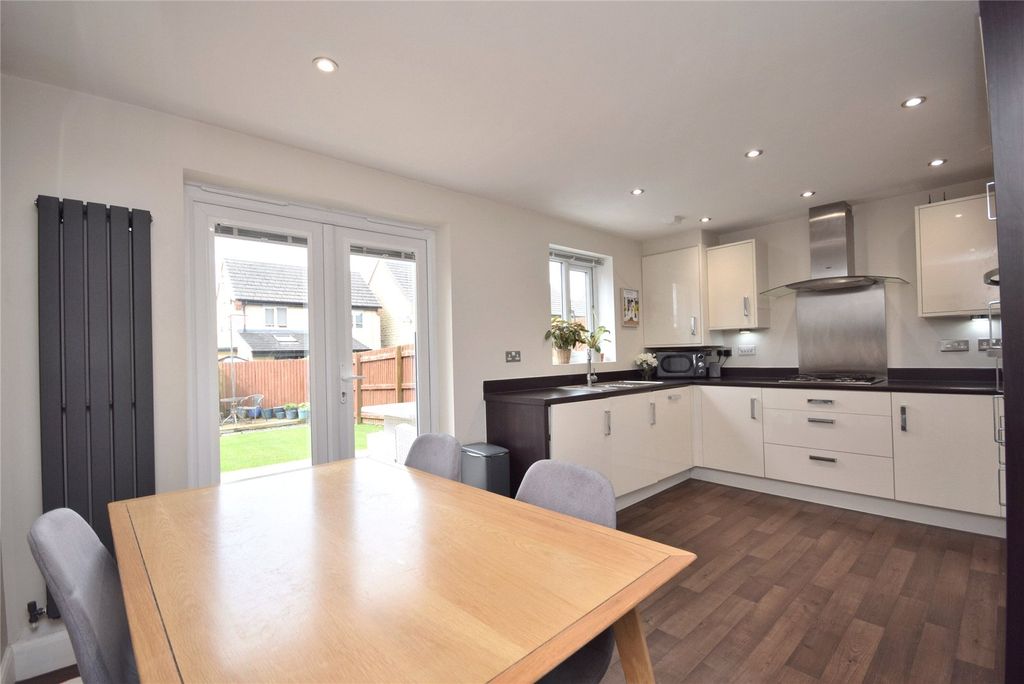 Additional image 2 of 4 bed town house for saleStephen Mews, Clitheroe BB7