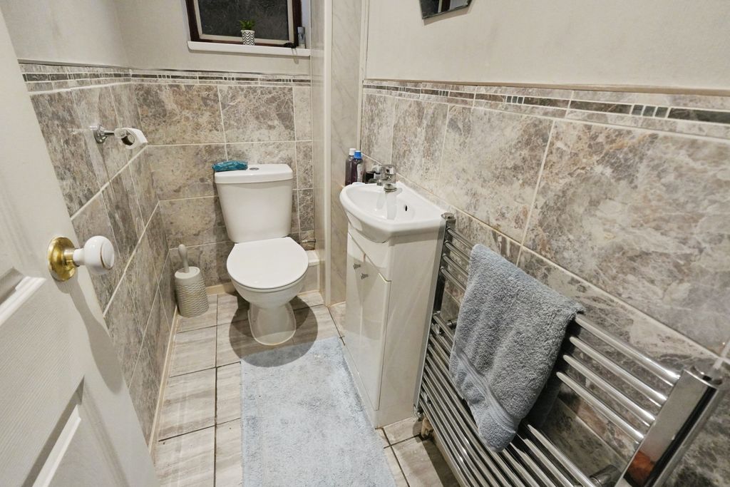 Additional image 13 of 4 bed detached house for saleLee Road, Cradley Heath B64