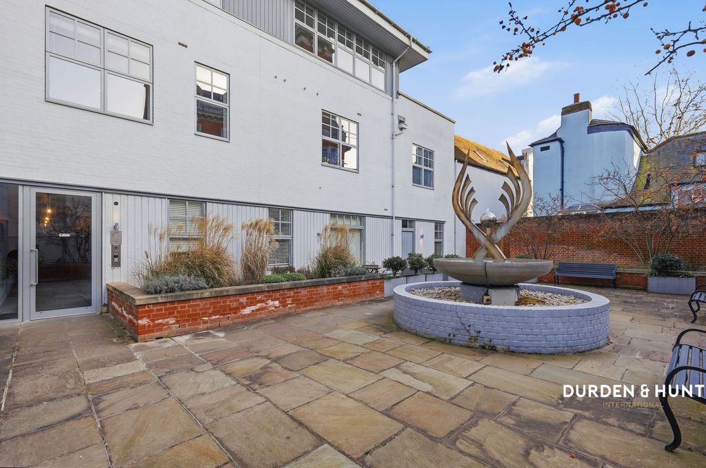 Additional image 12 of 2 bed flat for saleHigh Street, Colchester CO1