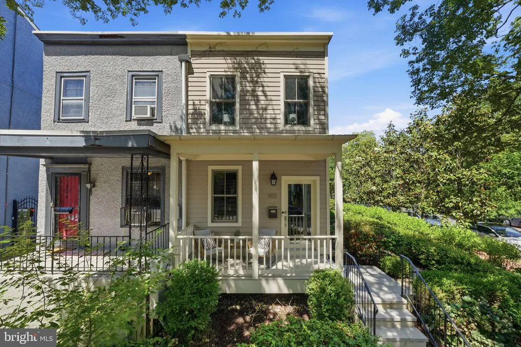 Additional image 2 of 401 11th Street SE, Washington, DC 20003