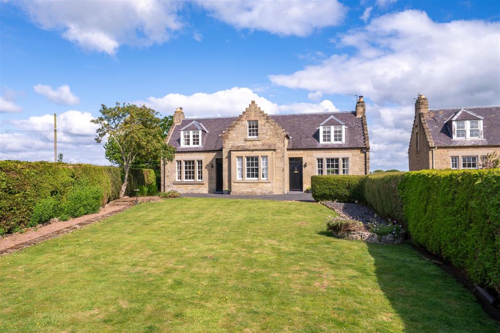 4 bed detached house for sale1 Swinton Bridge End Cottages, Swinton TD11