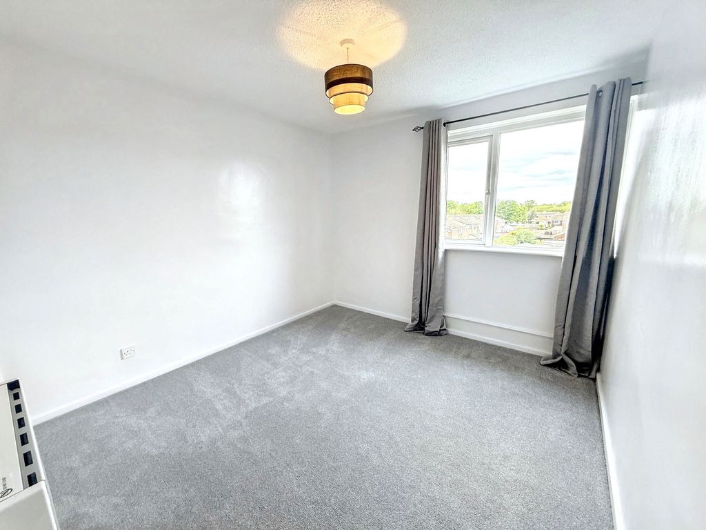 2 bed flat for saleWinshields, Cramlington NE23 photo 5