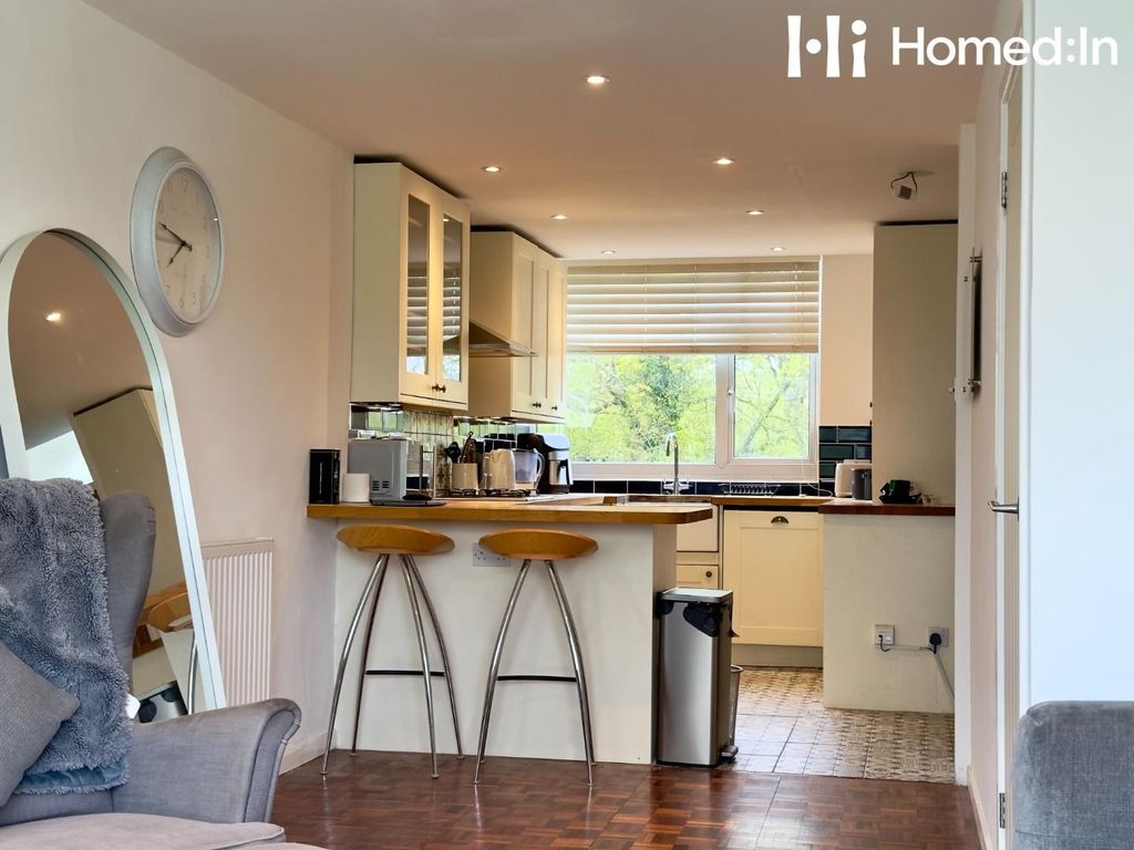 Additional image 20 of 2 bed flat for saleHailey Place, Cranleigh GU6