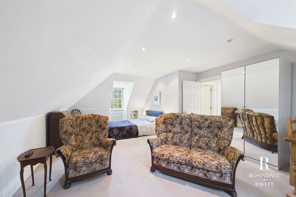 Additional image 39 of 5 bed detached house for saleHow Lane, Chipstead CR5