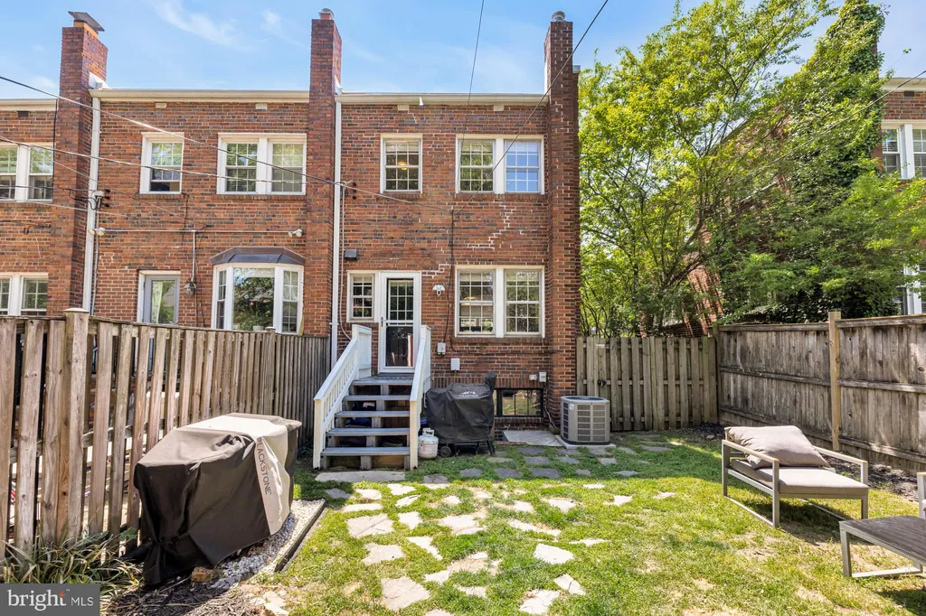 Additional image 25 of 430 E Nelson Avenue, Alexandria, VA 22301