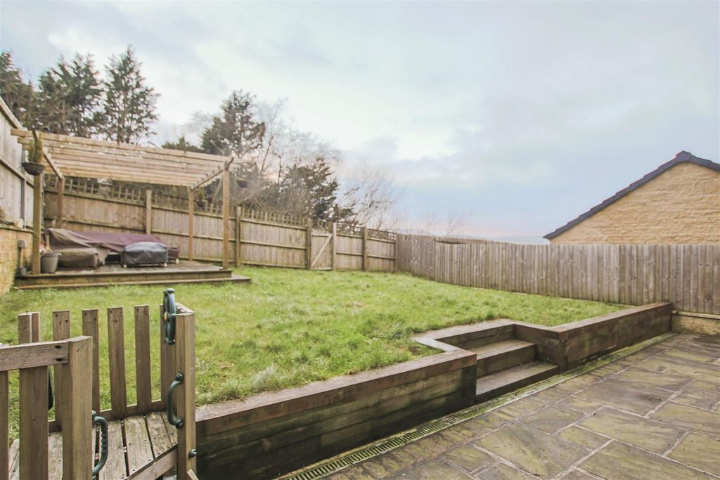 Additional image 4 of 5 bed detached house for saleLanky Gardens, Colne BB8