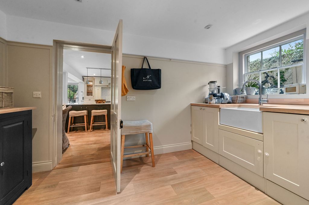 Additional image 16 of 5 bed detached house for saleLexden Road, Colchester CO3