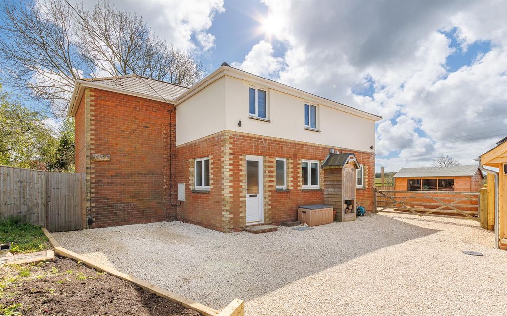 4 bed detached house for salePallance Lane, Cowes PO31