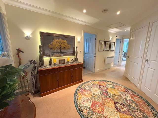 Additional image 2 of 3 bed flat for saleKings Court, Harbour Road, Seaton EX12