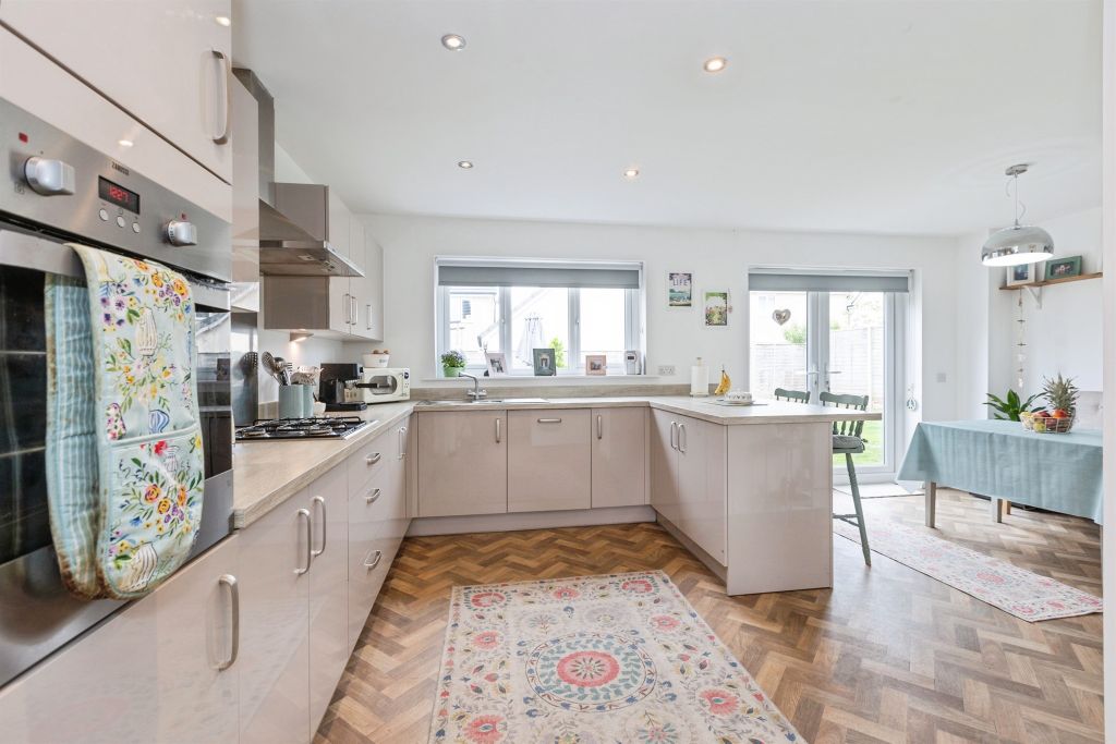 Additional image 2 of 4 bed detached house for saleAlbion Crescent, Corsham SN13