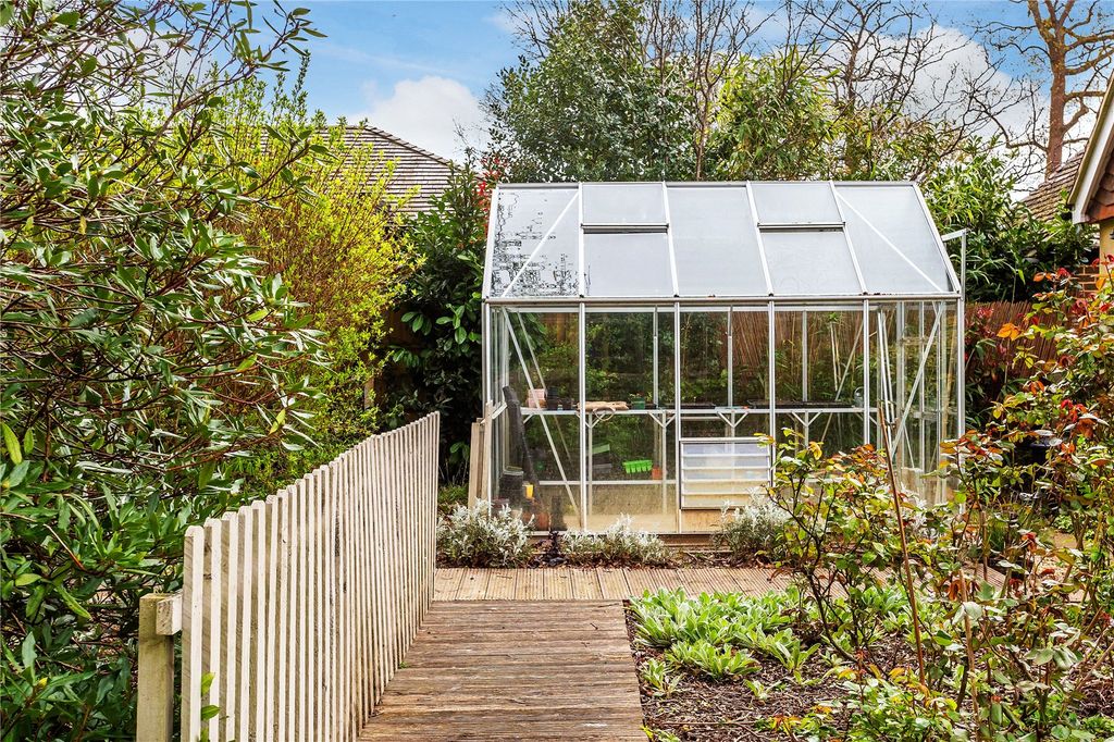 Additional image 35 of 4 bed detached house for saleWoodland Avenue, Cranleigh, Surrey GU6