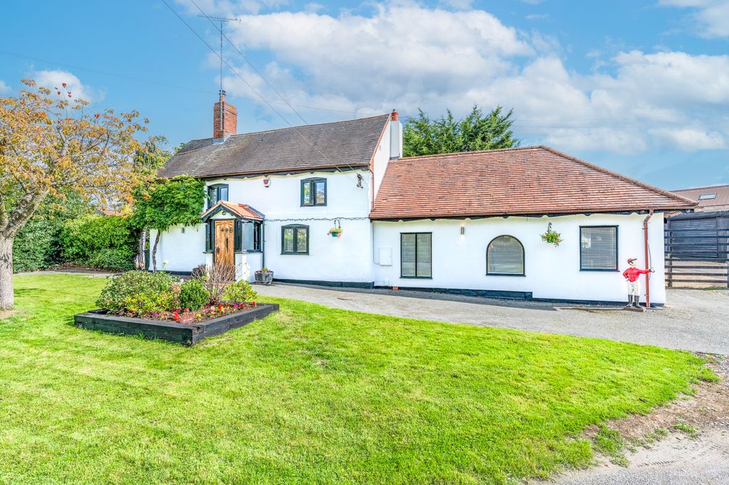 4 bed detached house for saleWall Hill Road, Allesley, Coventry CV5