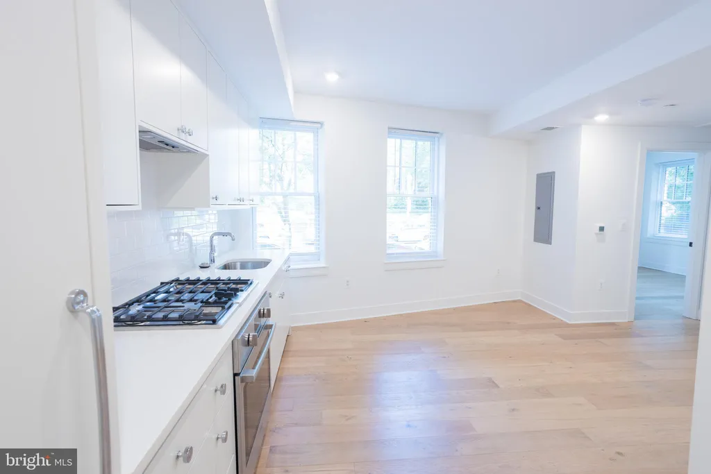Additional image 7 of 2869 28th St NW Unit 3, Washington, DC 20008