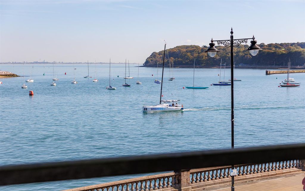 Additional image 6 of 2 bed flat for saleCowes, Isle Of Wight PO31