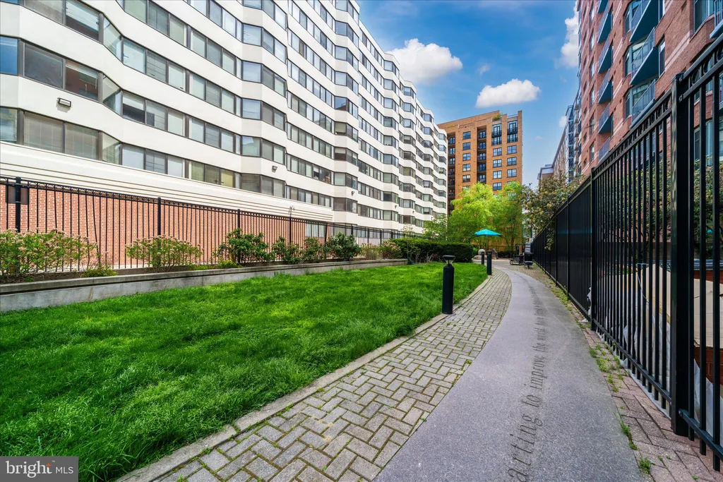 Additional image 42 of 1117 10th Street NW Unit 1009, Washington, DC 20001