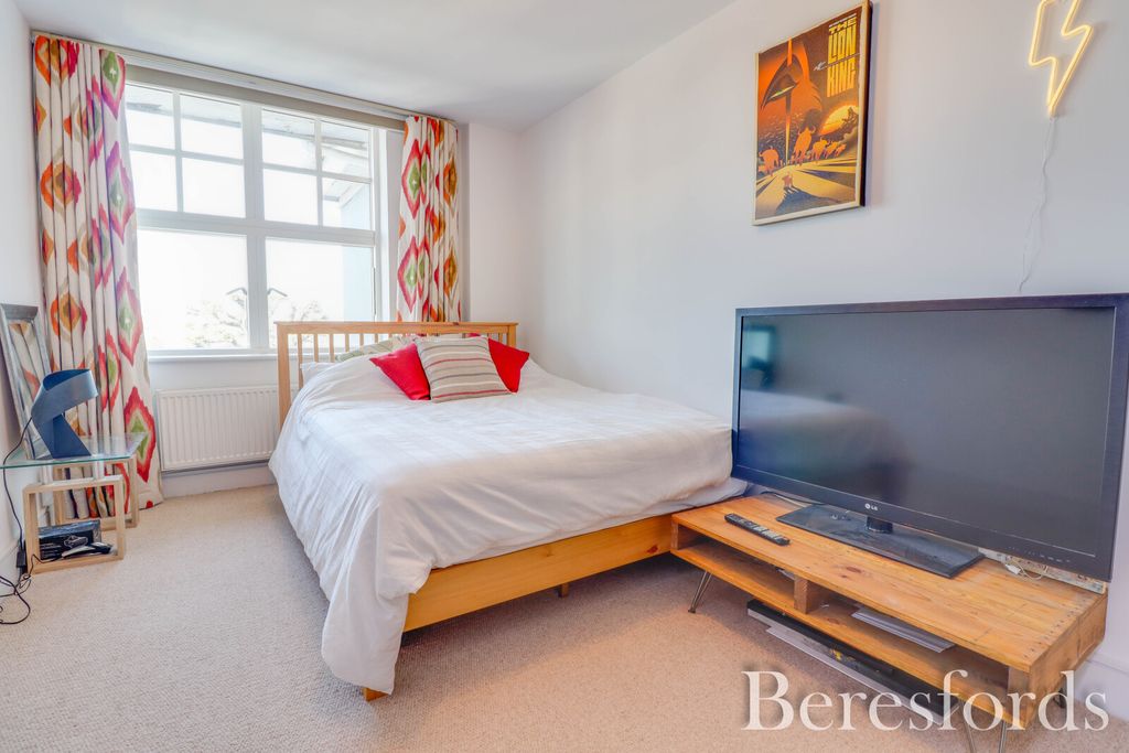 Additional image 10 of 2 bed flat for saleHigh Street, Colchester CO1