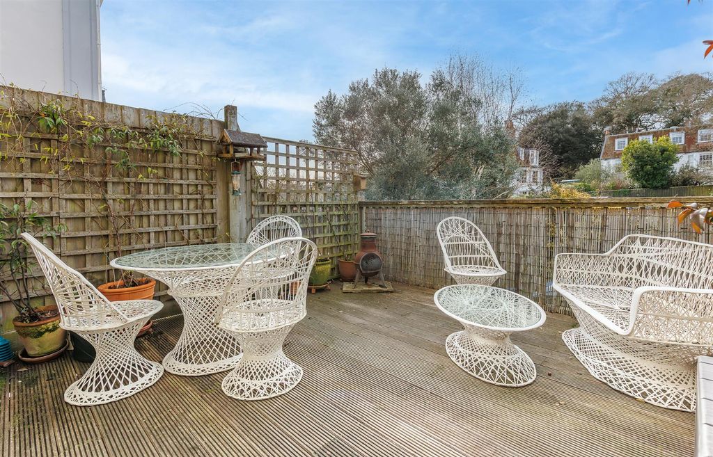 Additional image 15 of 4 bed property for saleCowes, Isle Of Wight PO31