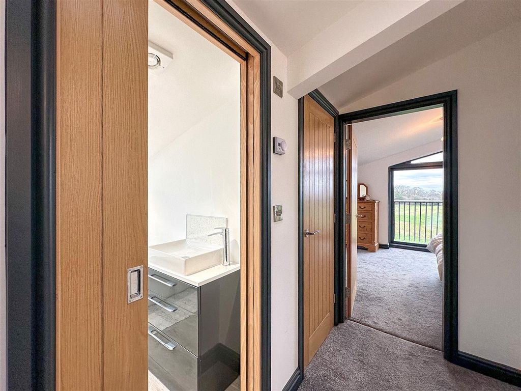 Additional image 39 of 3 bed detached house for saleLamberts Lane, Congleton CW12