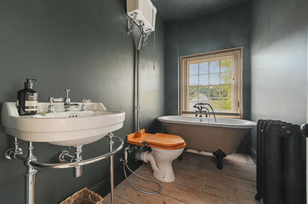 Additional image 7 of 5 bed detached house for saleLexden Road, Colchester CO3
