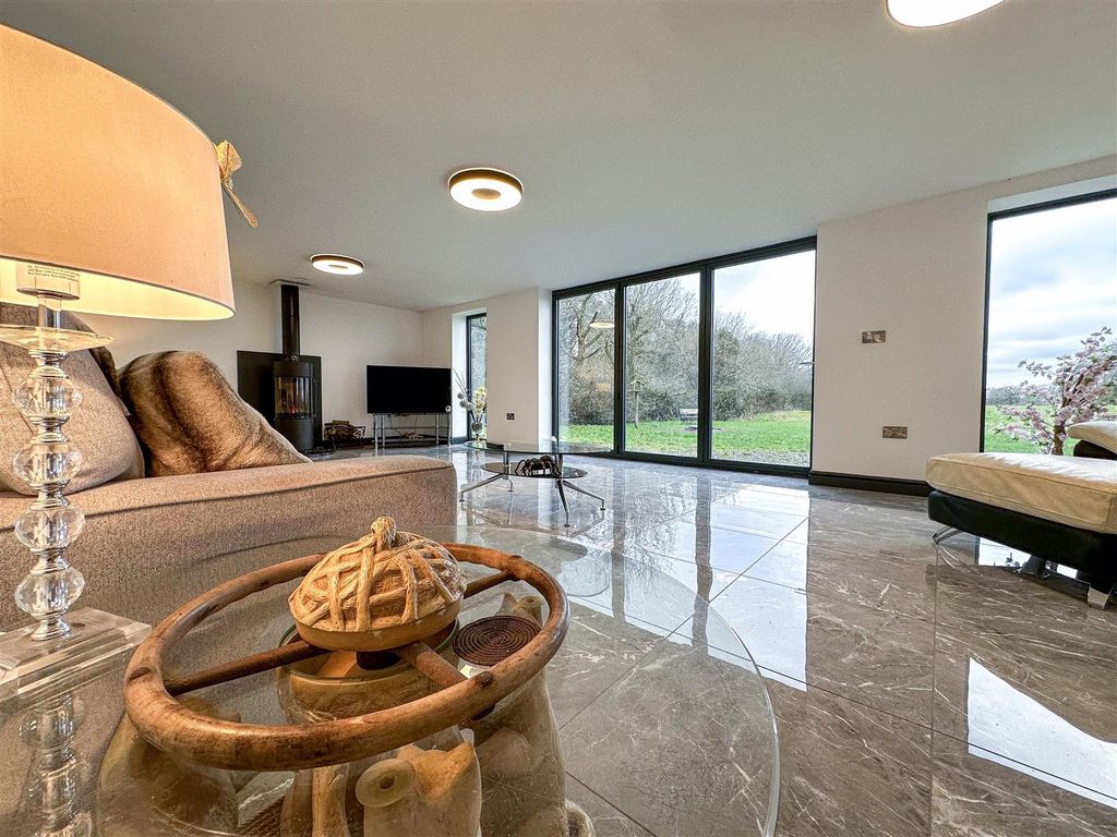 Additional image 6 of 3 bed detached house for saleLamberts Lane, Congleton CW12