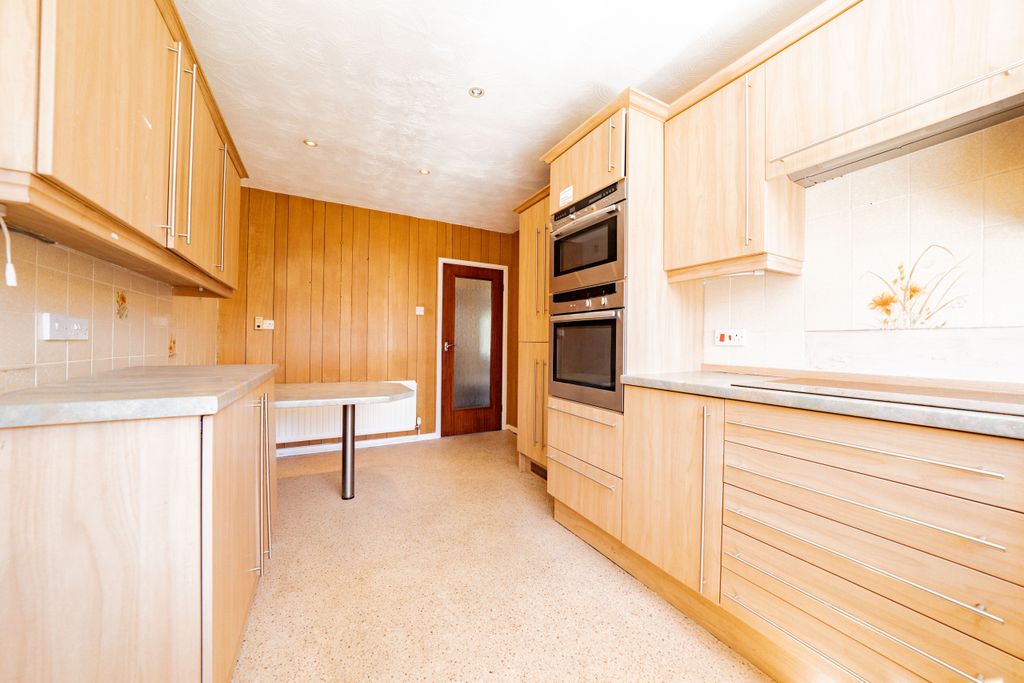 Additional image 5 of 4 bed detached bungalow for saleMeadow Lane, Coalville, Leicestershire LE67
