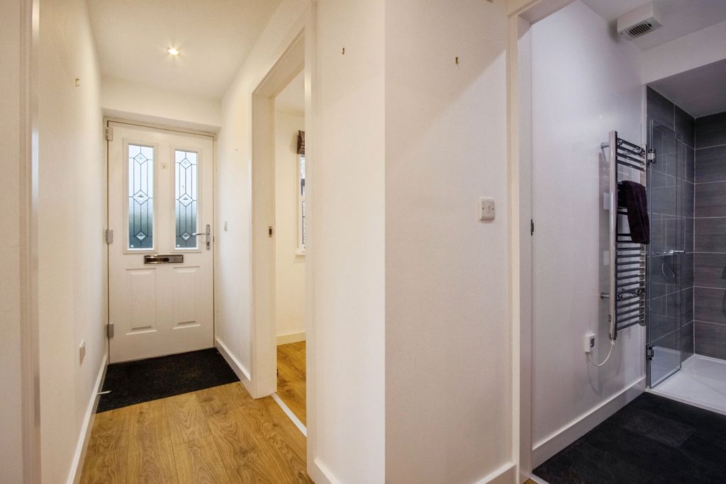 Additional image 7 of 2 bed flat for saleHalifax Road, Liversedge WF15