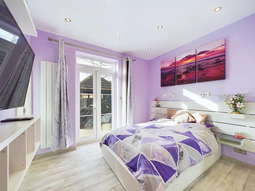 Additional image 10 of 2 bed flat for saleElizabeth Way, Walsgrave, Coventry CV2