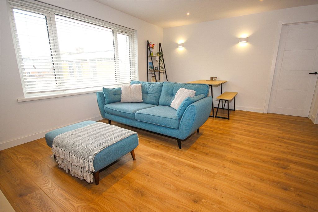 Additional image 3 of 2 bed flat for sale52 Queen Street, Seaton EX12