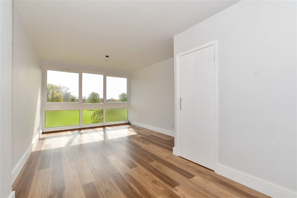 Additional image 3 of 2 bed maisonette for saleHailey Place, Cranleigh, Surrey GU6