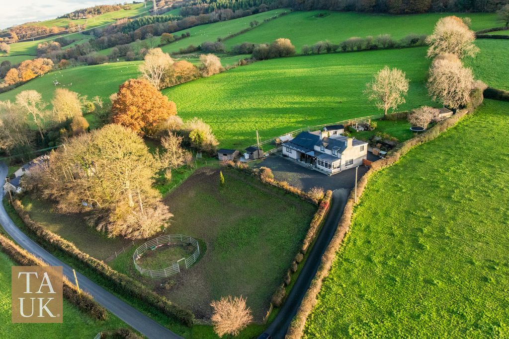 Additional image 5 of 4 bed detached house for saleFfordd Pennant, Eglwysbach, Conwy LL28