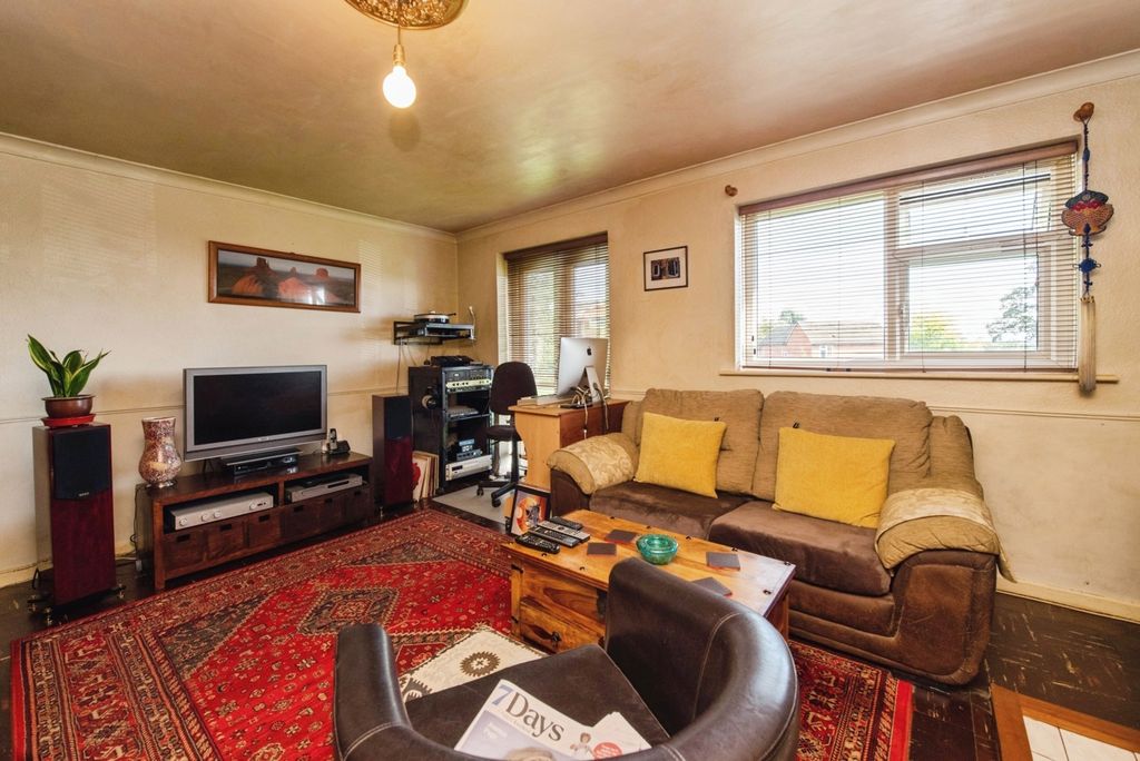Additional image 4 of 1 bed flat for saleHaccombe Close, Exeter, Devon EX4
