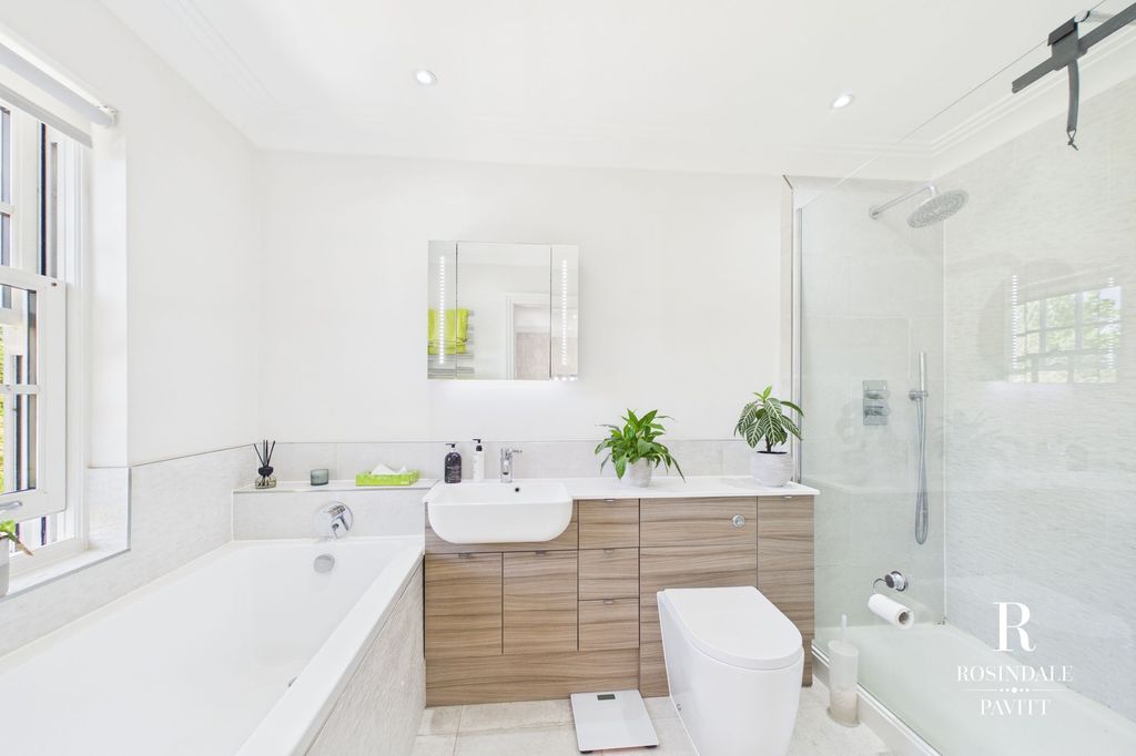 Additional image 27 of 5 bed detached house for saleHow Lane, Chipstead CR5