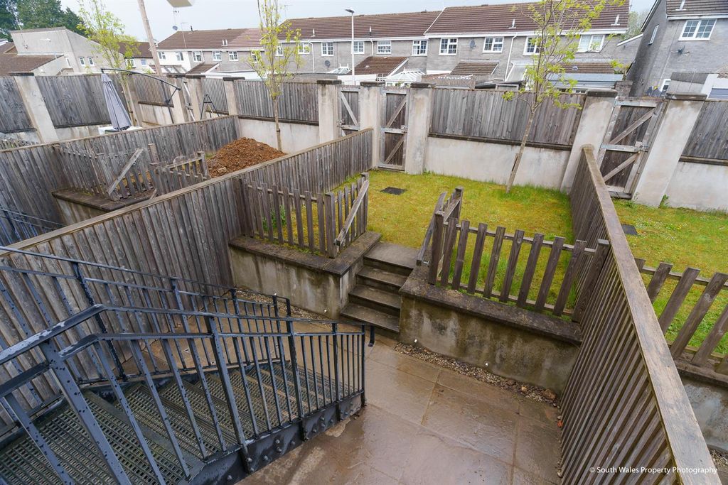 Additional image 12 of 3 bed town house for saleEastgate Court, Cowbridge, Vale Of Glamorgan CF71