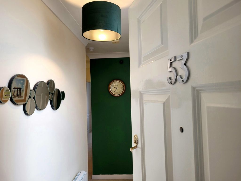 2 bed flat for salePuffin Way, Broad Haven, Haverfordwest SA62 photo 2